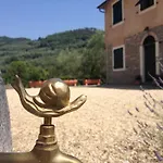 Agriturismo Gli Ulivi مزرعة للإقامة غارليندا