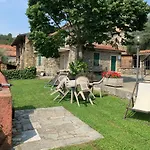 مزرعة للإقامة Agriturismo Gli Ulivi *