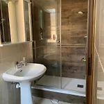 Agriturismo Gli Ulivi مزرعة للإقامة